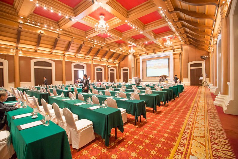The Dhara Dhevi Chiang Mai Hotel Exterior photo